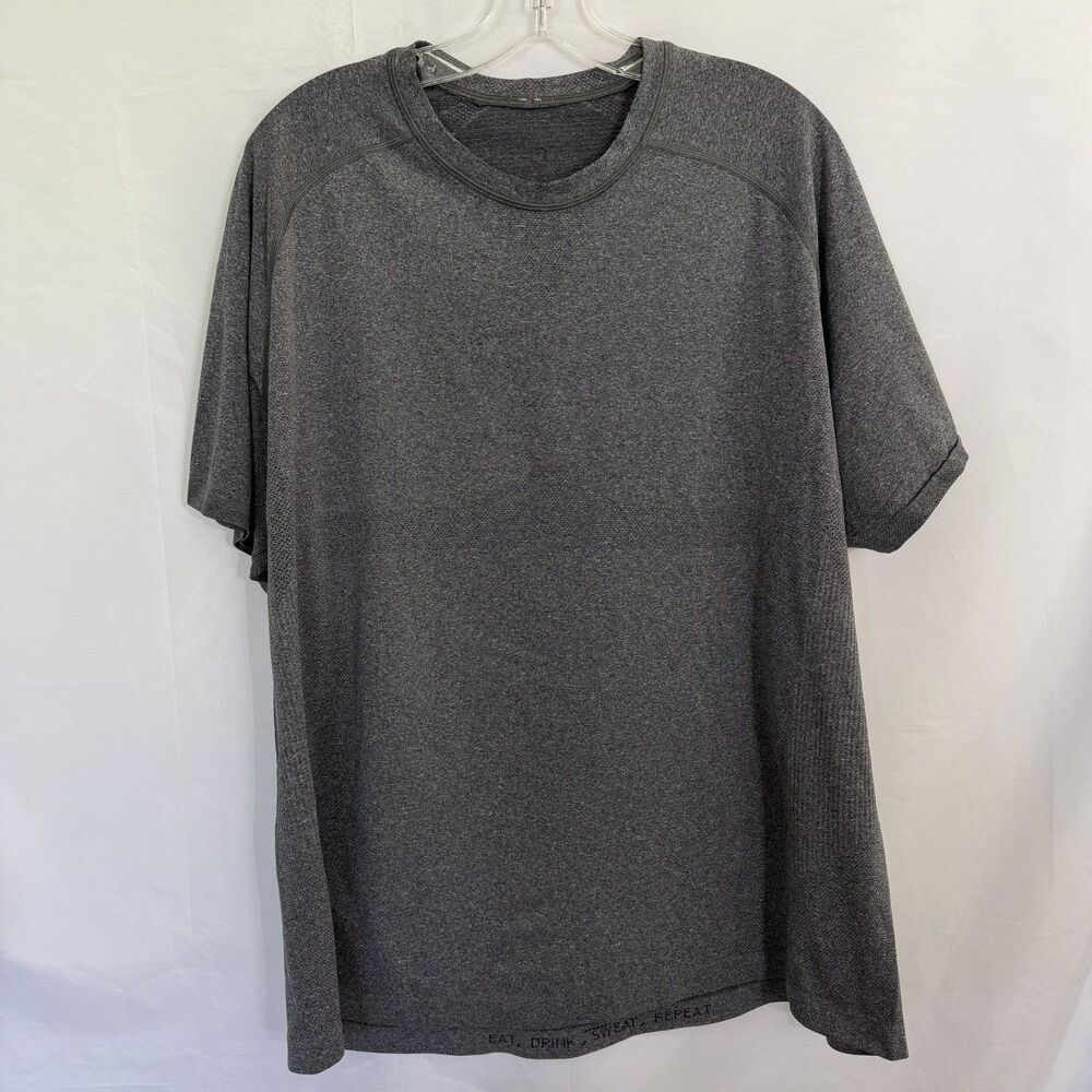 Lululemon Metal Vent Tech Shirt Mens 2XL Heather Gray Short Sleeve Crew Neck